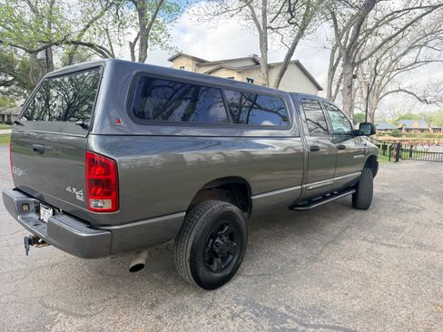 Used 2004 Dodge Ram 2500 Truck SLT w/ Sport Appearance Group image 9