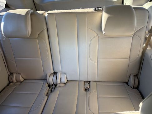 Used 2015 GMC Yukon XL Denali w/ Touring Package image 17