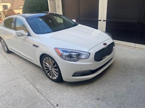 Used 2016 Kia K900 Luxury image 1