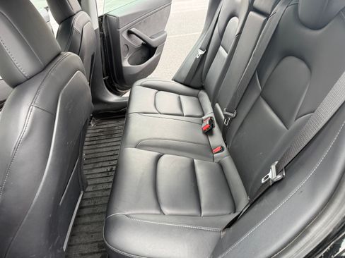 Used 2021 Tesla Model 3 Long Range image 10