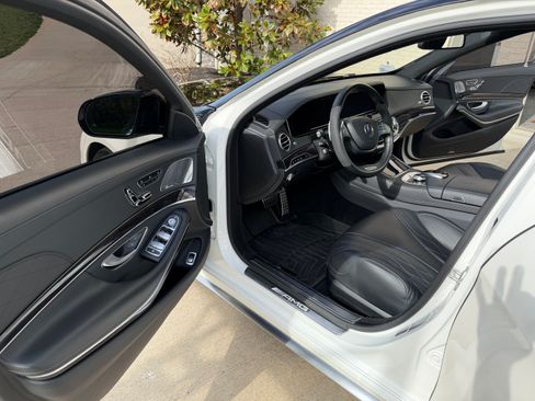 Used 2015 Mercedes-Benz S 63 AMG 4MATIC Sedan image 11