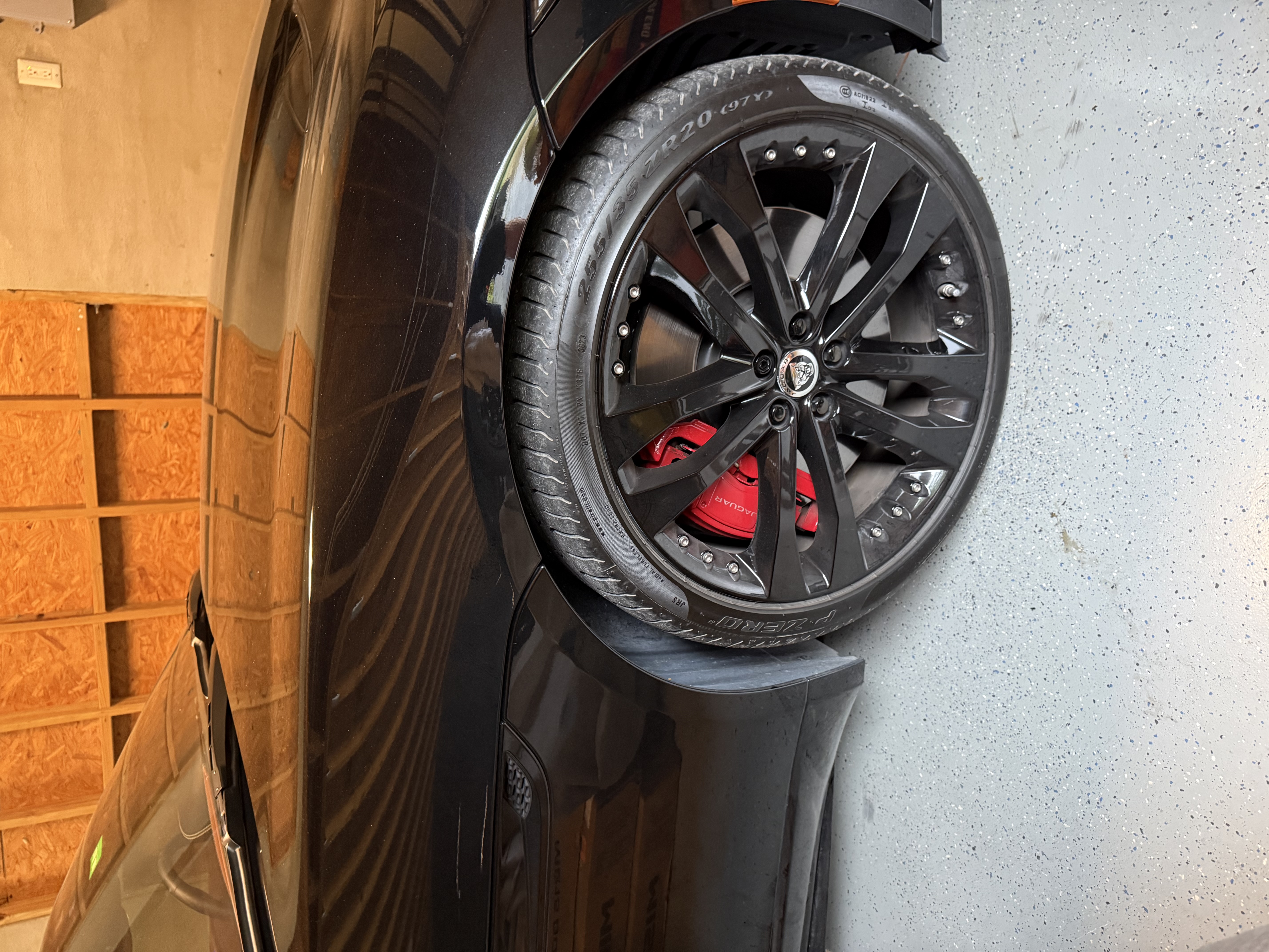 Used 2024 Jaguar F-TYPE R-Dynamic RWD image 5