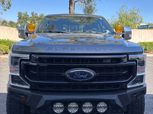 Used 2021 Ford F250 Platinum w/ FX4 Off-Road Package image 22