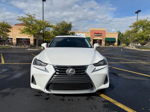 Used 2017 Lexus IS 300 AWD w/ Premium Package image 2