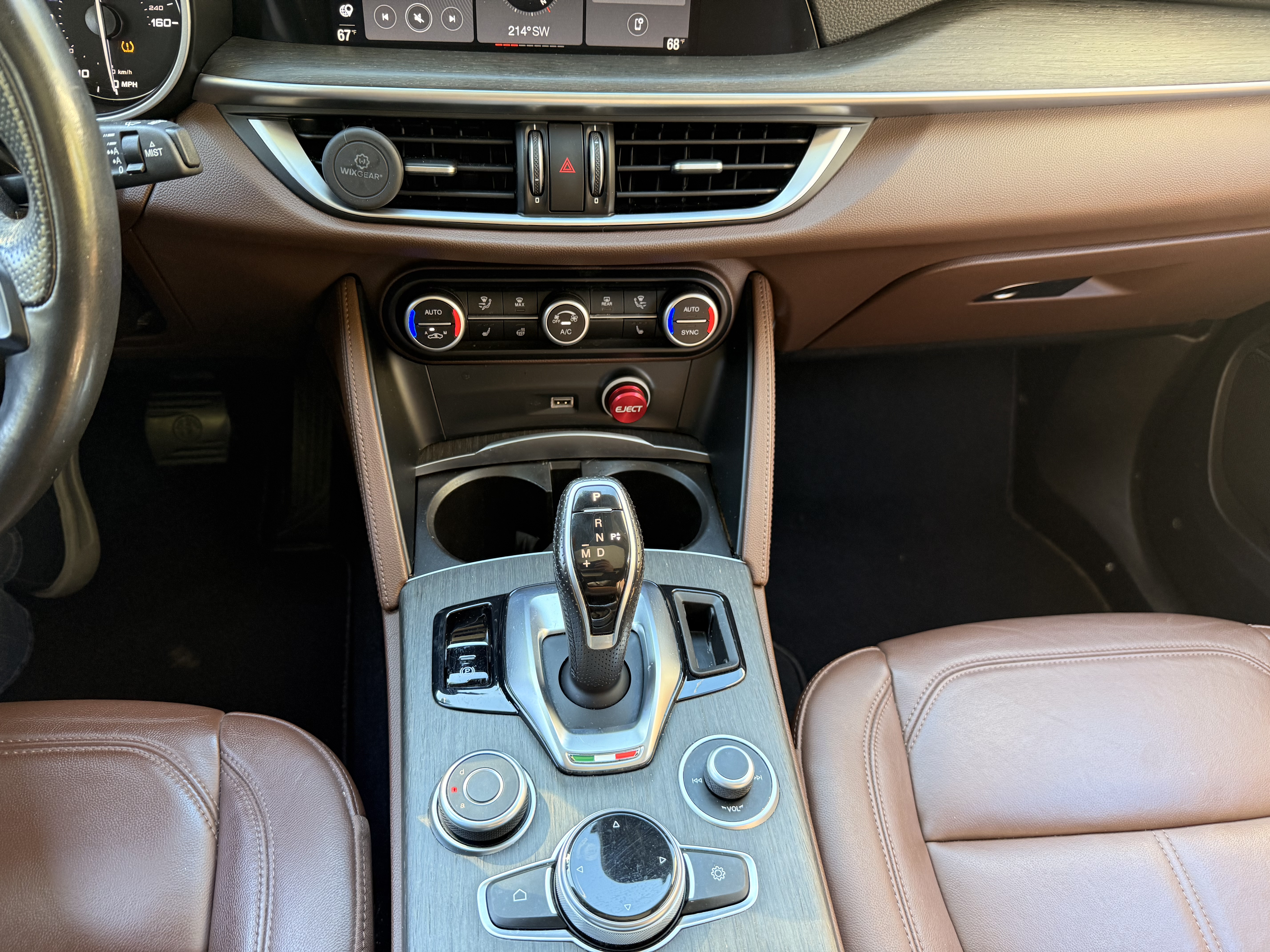 Used 2021 Alfa Romeo Stelvio Ti w/ Active Assist 2 Package TI AWD/4WD image 18