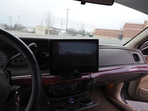 Used 2001 Mercury Grand Marquis GS image 23