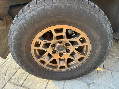 Used 2023 Toyota 4Runner 40th Anniversary SE image 8