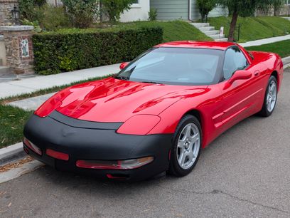Used 1999 Chevrolet Corvette Coupe w/ Performance Handling Pkg
