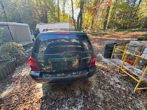 Used 2001 Toyota Highlander 2WD V6 image 2