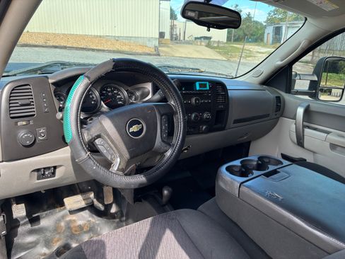 Used 2011 Chevrolet Silverado 2500 W/T image 5