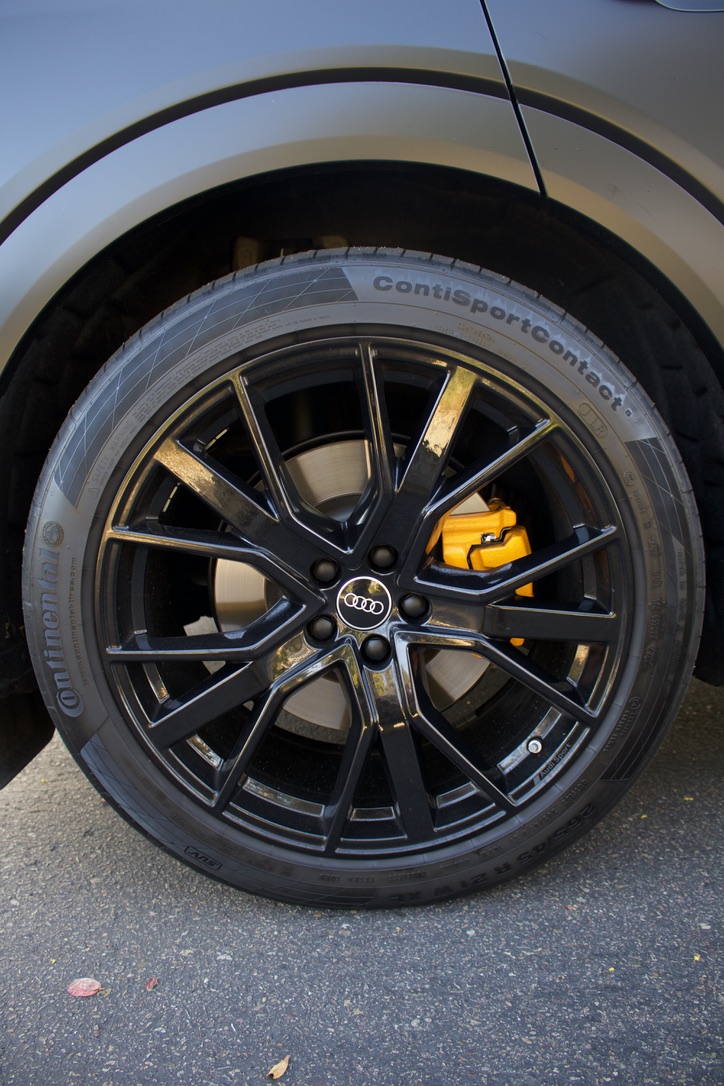 Used 2023 Audi e-tron Chronos AWD/4WD image 25