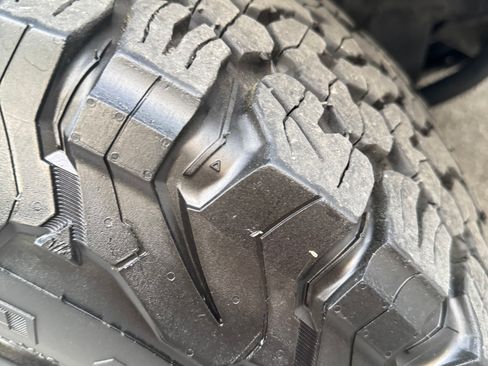 Used 2015 Nissan NV 3500 SL w/ Technology Package image 9