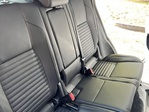 Used 2023 Land Rover Discovery Sport S image 13