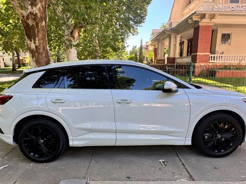 Used 2023 Audi Q4 e-tron Premium Plus w/ Premium Plus RWD image 2