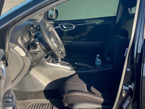 Used 2018 Nissan Sentra SV image 11