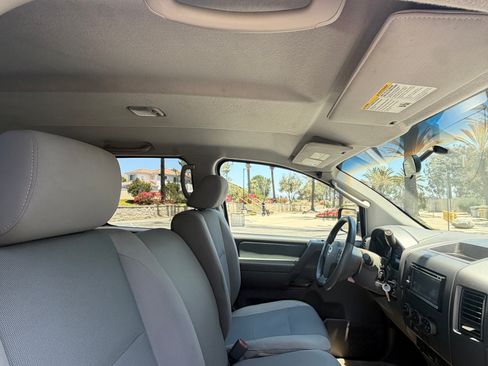 Used 2007 Nissan Titan XE RWD image 12