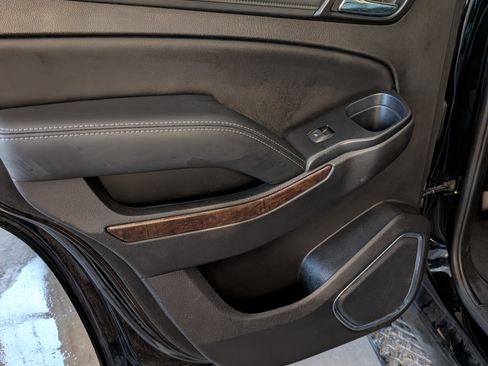 Used 2019 Chevrolet Tahoe LT image 25