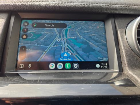 Used 2013 Land Rover LR4 HSE image 23