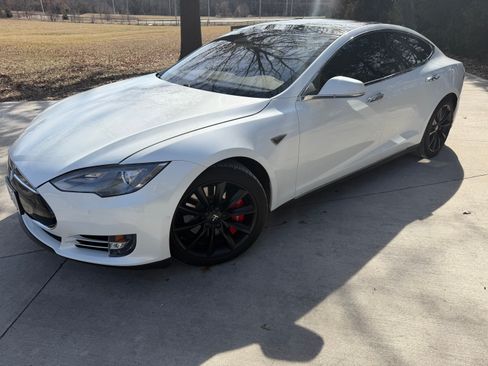 Used 2016 Tesla Model S 90D AWD/4WD image 8