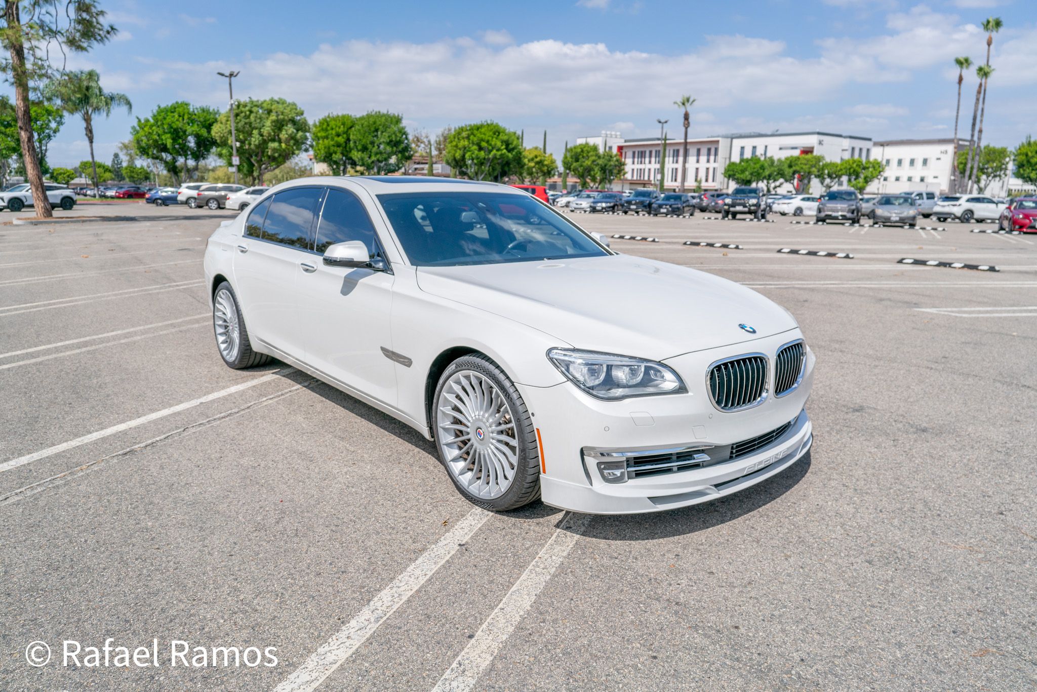 Used 2014 BMW ALPINA B7 xDrive LWB AWD/4WD image 11