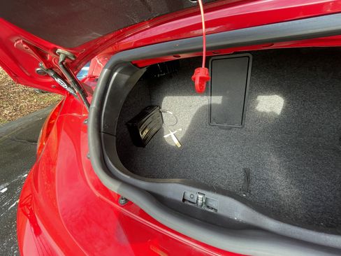 Used 2007 Volkswagen Beetle Convertible w/ Package 1 image 21