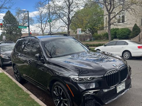 Used 2021 BMW X7 xDrive40i w/ M Sport Package image 14