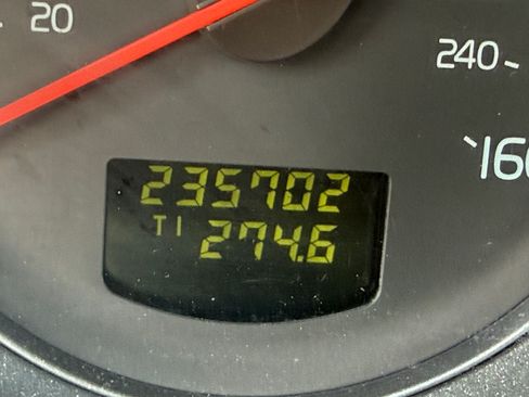 Used 2006 Volvo XC70 Ocean Race Edition image 17