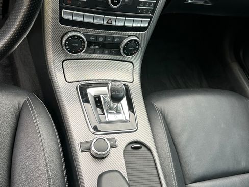 Used 2019 Mercedes-Benz SLC 300 image 11