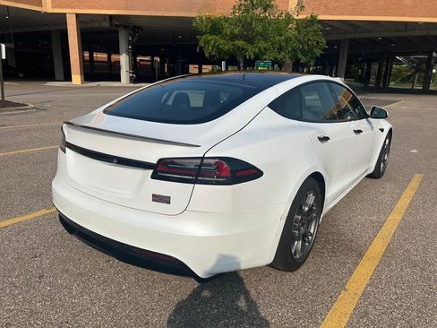 Used 2023 Tesla Model S Plaid image 9