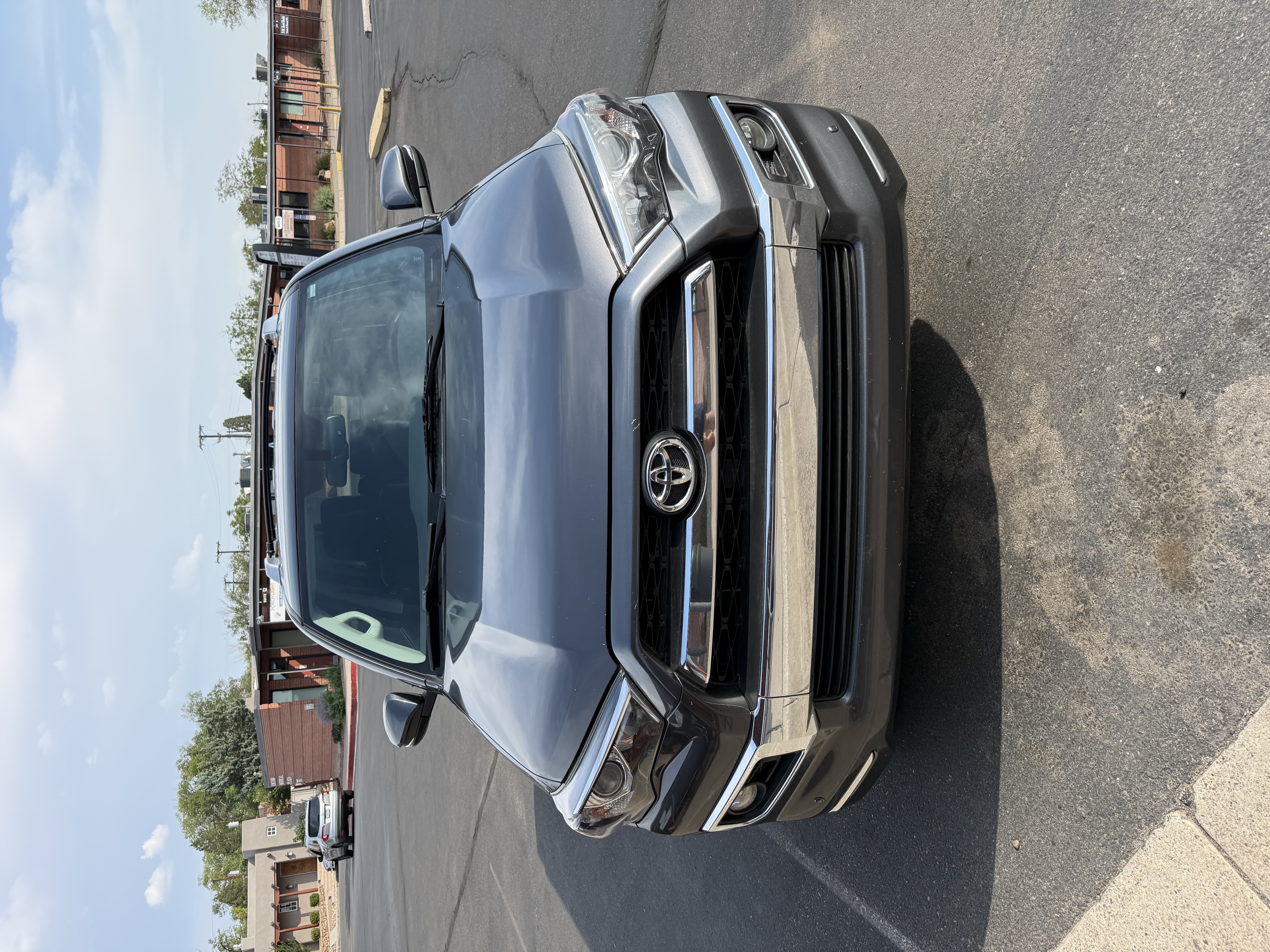 Used 2018 Toyota 4Runner Limited AWD/4WD image 2