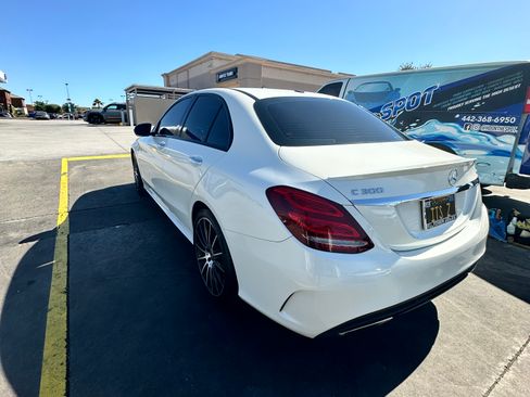 Used 2018 Mercedes-Benz C 300 4MATIC Sedan image 9