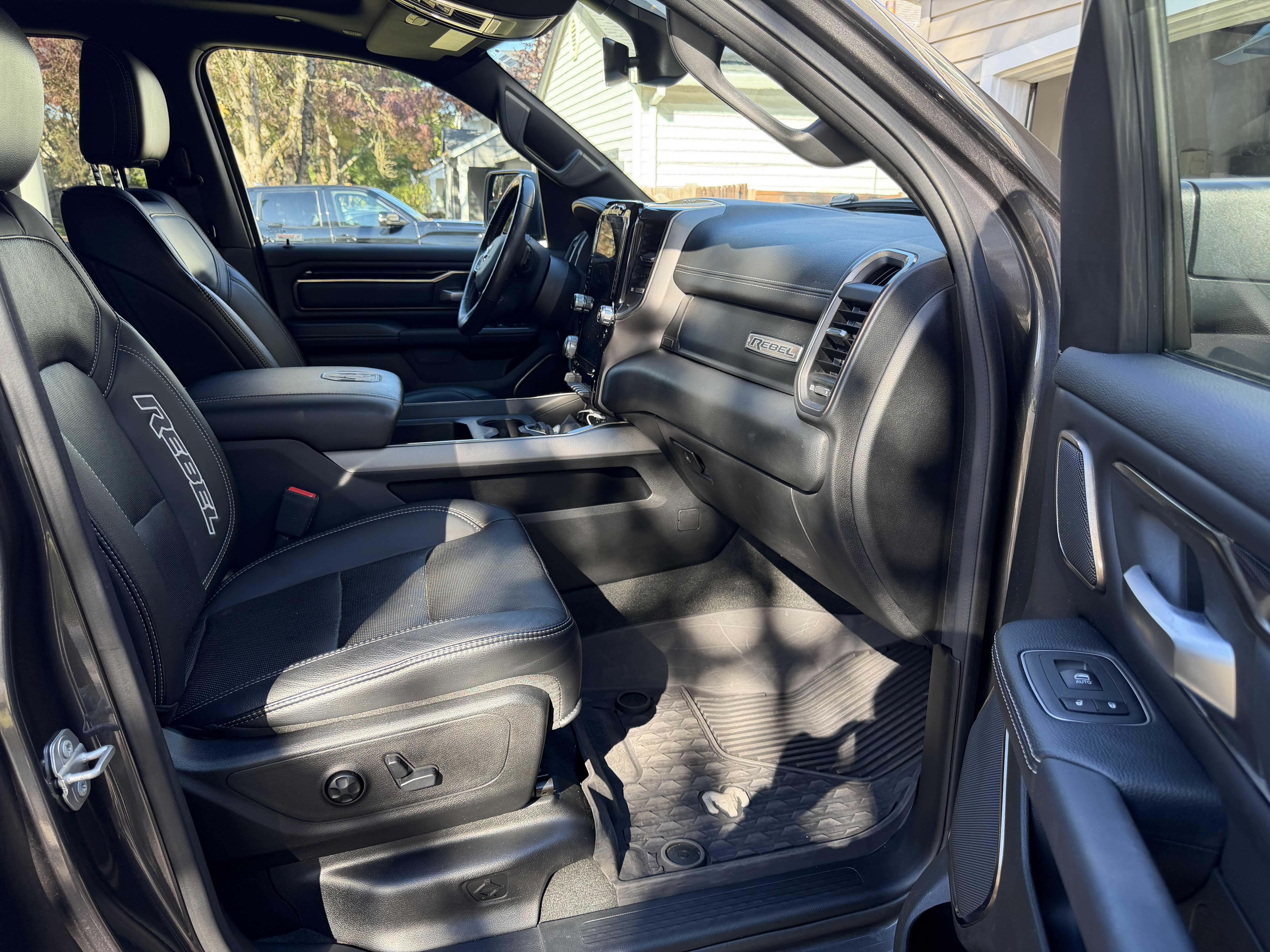 Used 2020 RAM 1500 Rebel w/ Rebel Level 2 Equipment Group AWD/4WD image 13