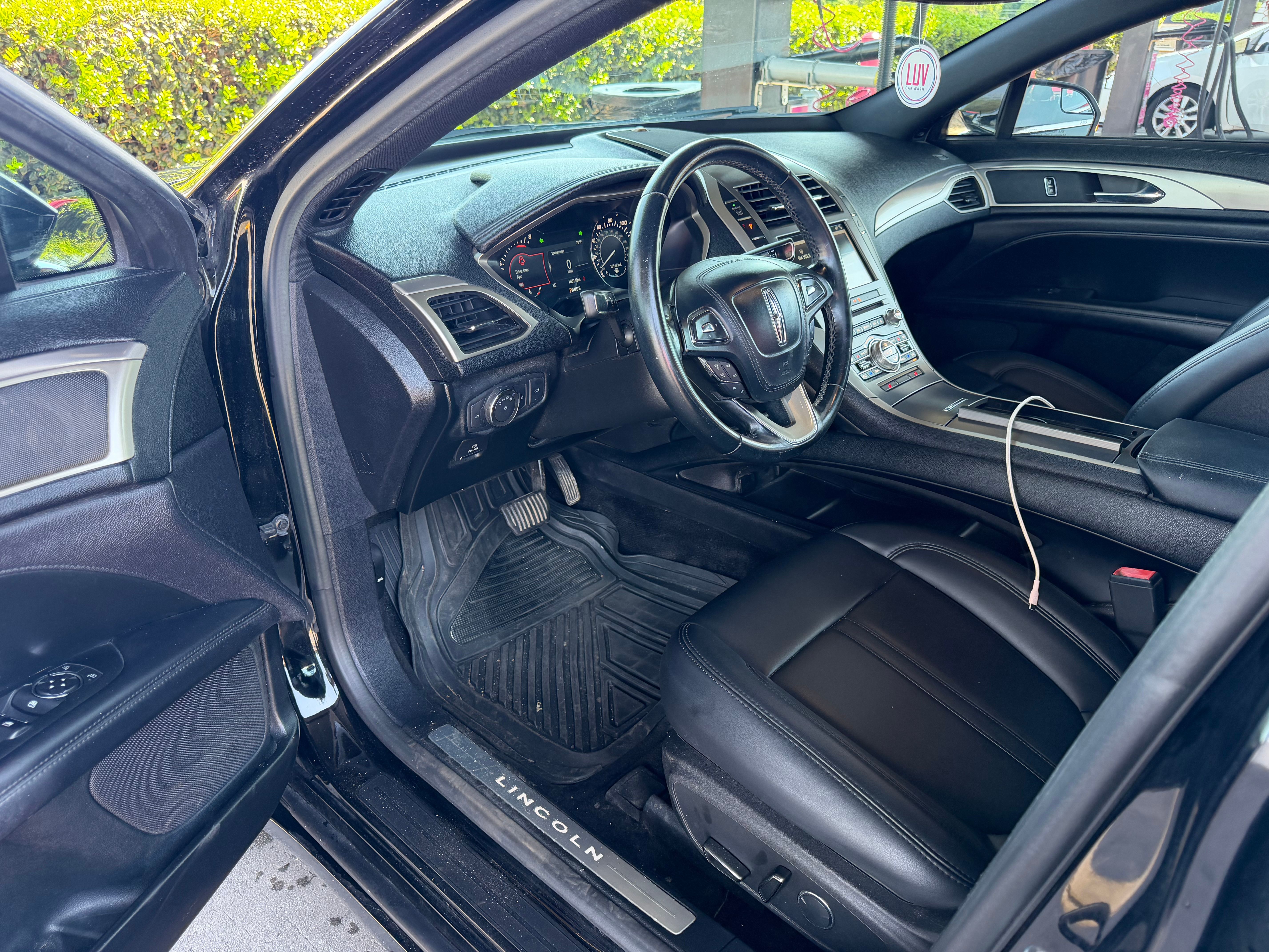 Used 2017 Lincoln MKZ Premiere FWD image 16