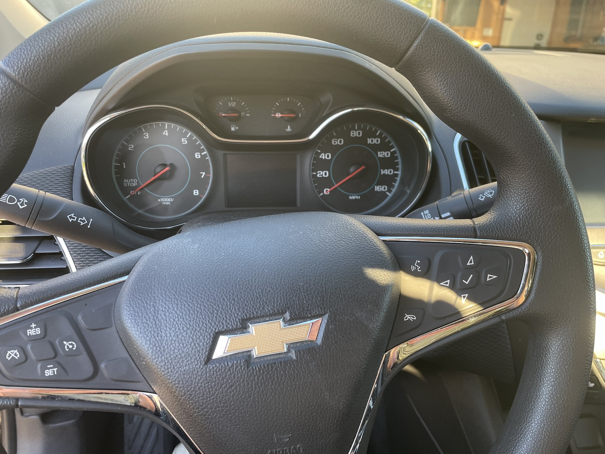 Used 2017 Chevrolet Cruze LT w/ Convenience Package FWD image 11