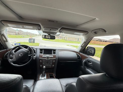 Used 2020 Nissan Armada SL w/ Premium Package image 4