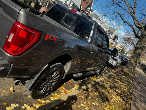 Used 2021 Ford F150 XLT w/ Equipment Group 302A High image 10