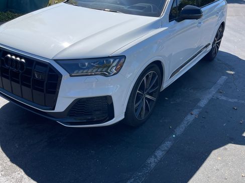 Used 2021 Audi SQ7 Prestige w/ Prestige Package image 5