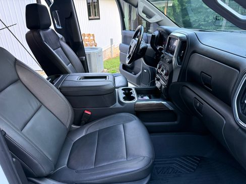 Used 2021 Chevrolet Silverado 1500 LT Trail Boss w/ Convenience Package II AWD/4WD image 6