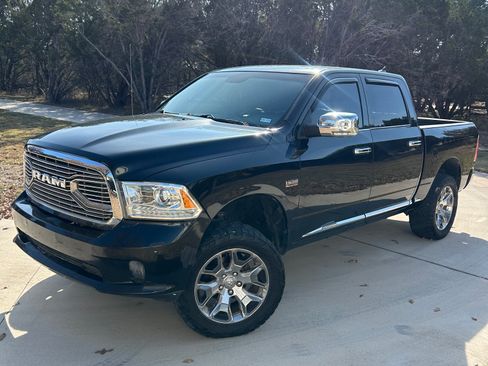 Used 2018 RAM 1500 Limited image 1