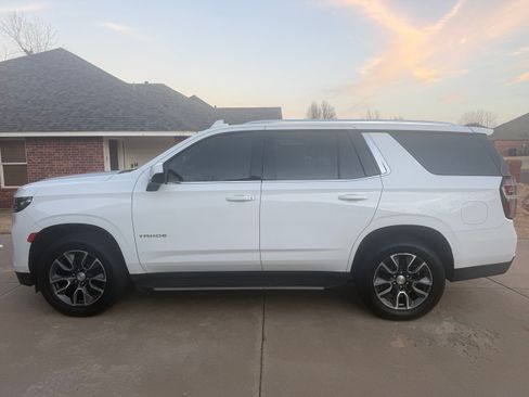 Used 2021 Chevrolet Tahoe LT image 2
