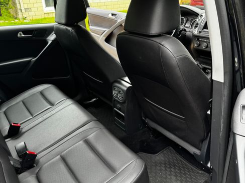 Used 2016 Volkswagen Tiguan S AWD/4WD image 13