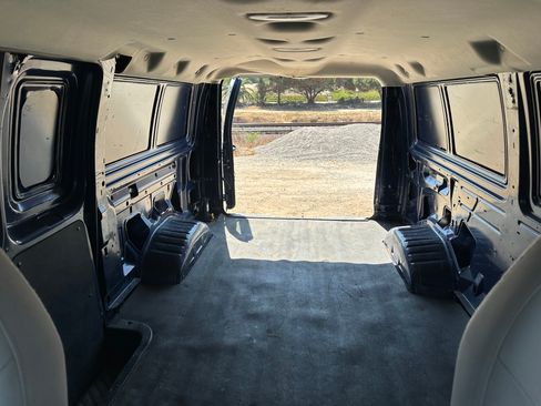 Used 2007 Ford E-150 and Econoline 150 image 8