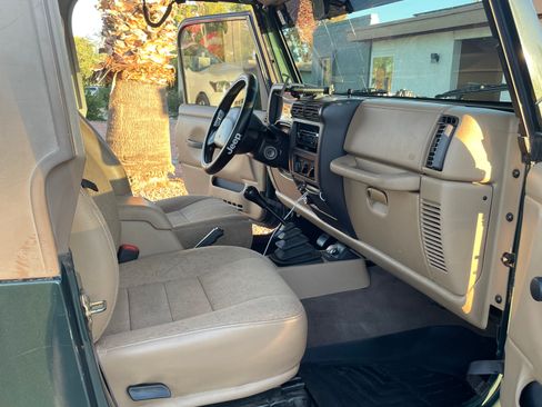 Used 2002 Jeep Wrangler Sport image 11