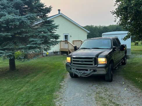 Used 2005 Ford F350 XLT image 8