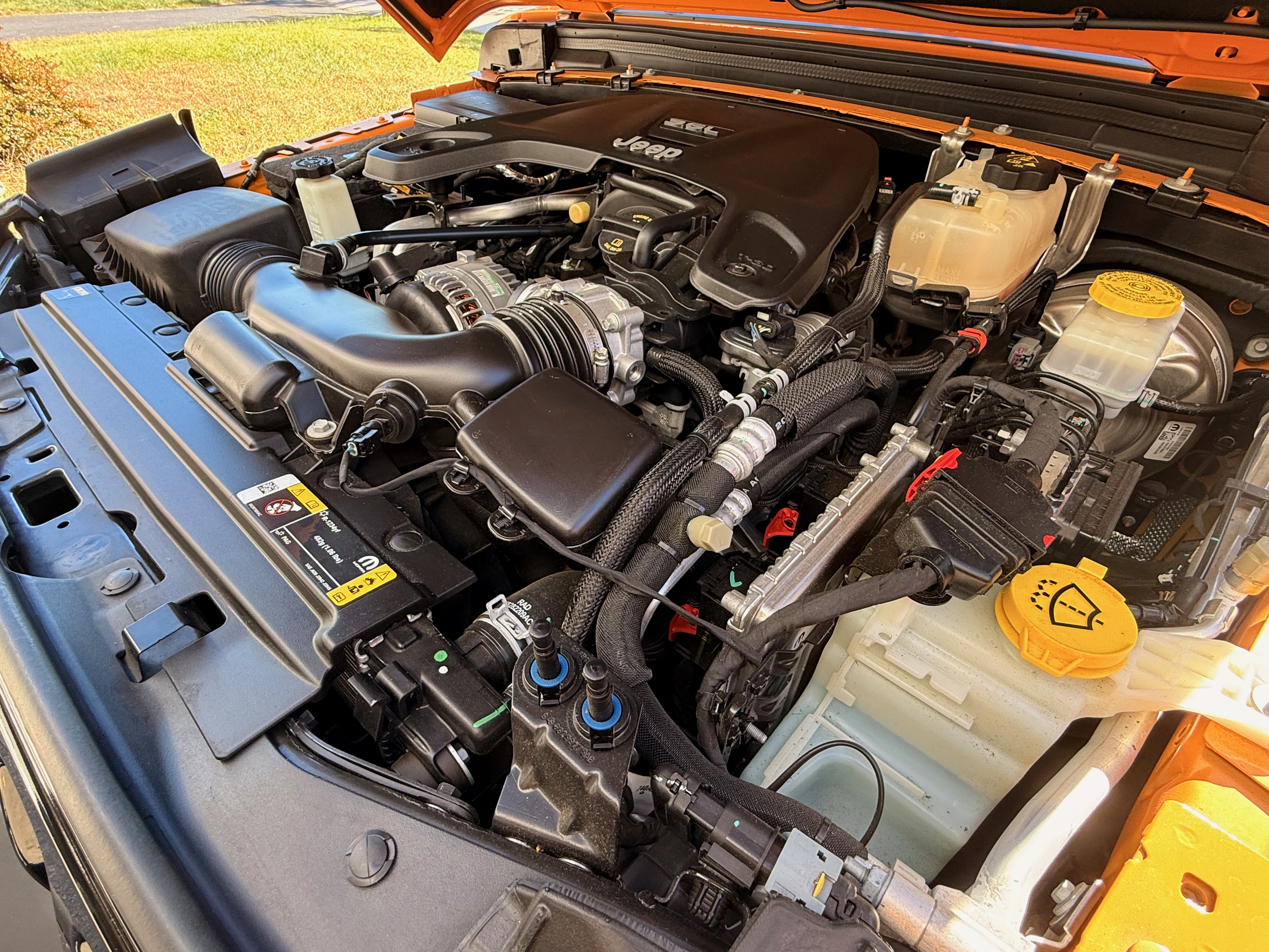 Used 2021 Jeep Wrangler Sport AWD/4WD image 32