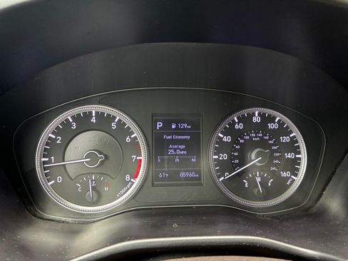 Used 2020 Hyundai Santa Fe SE image 15