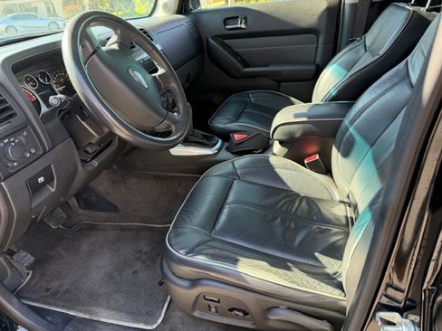Used 2010 HUMMER H3 Alpha image 4