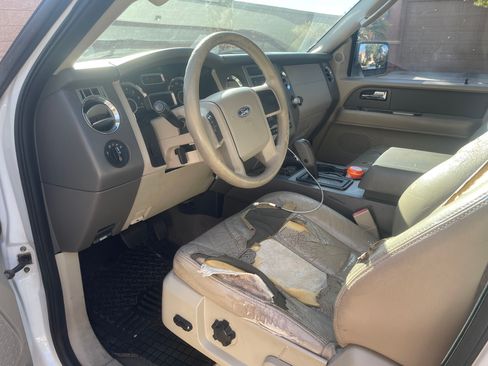 Used 2007 Ford Expedition XLT image 9