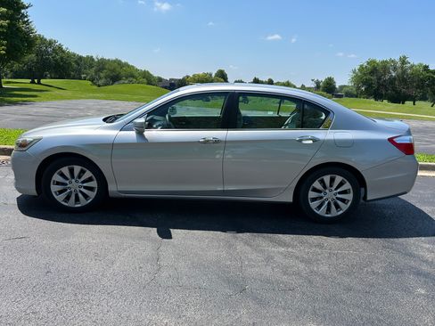 Used 2014 Honda Accord EX image 1