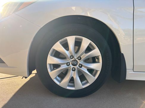 Used 2015 Subaru Legacy 2.5i Premium image 12